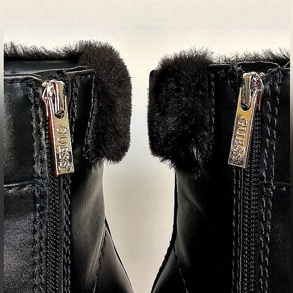 New w/Box Guess Tetian Faux Fur Trimmed Lug Sole Dress Booties Size 6 - Picture 9 of 10